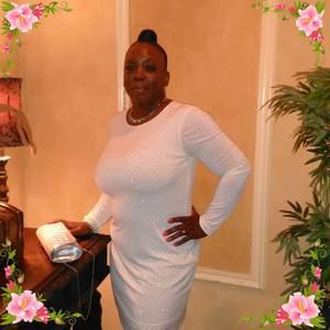 Meet your Posher, Alecia